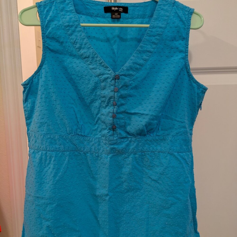 Sleeveless blouse